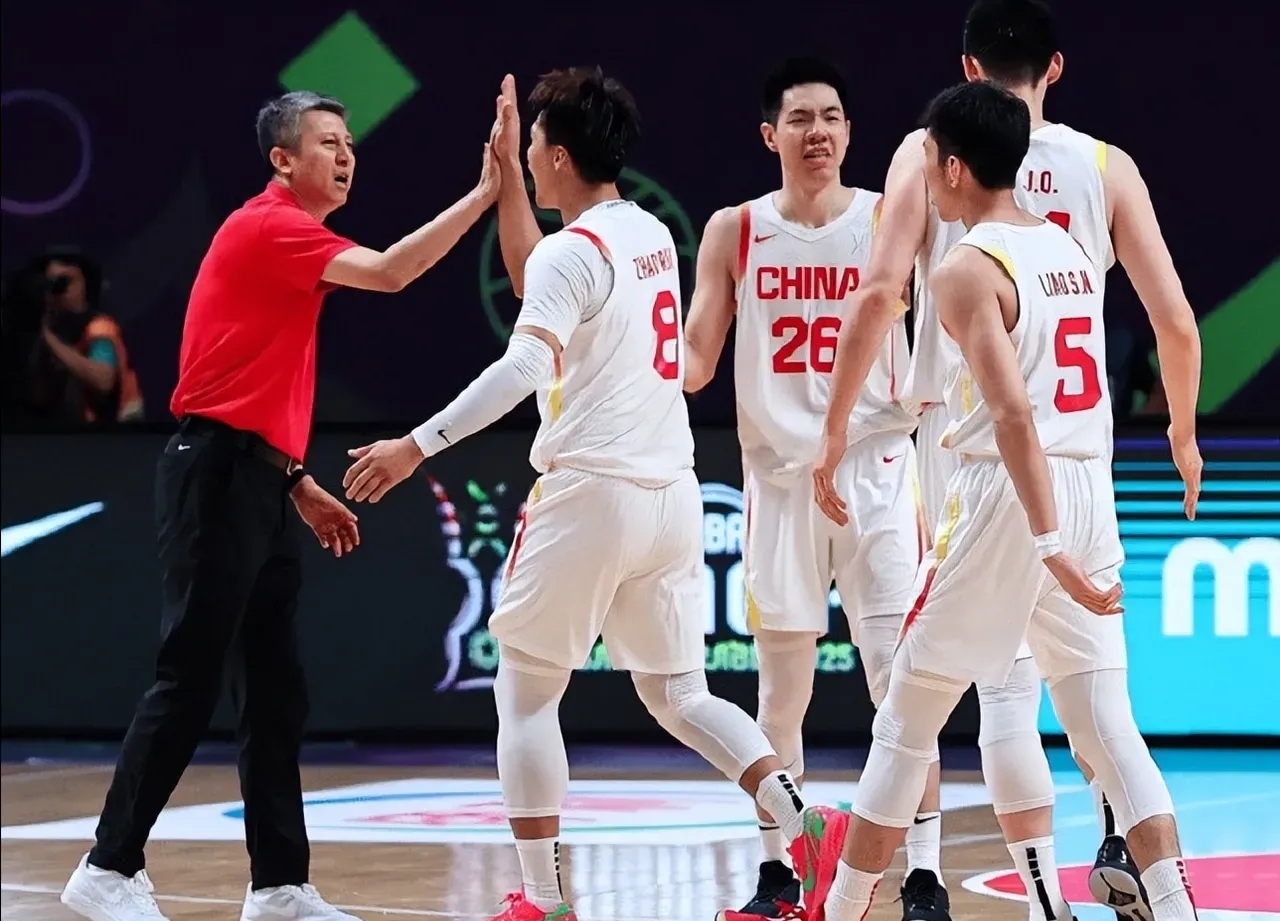 关于广厦男篮豪取连胜备战荷甲山东泰山临场应变备战全明星赛，网友：穆雷遭遇十五连败的信息