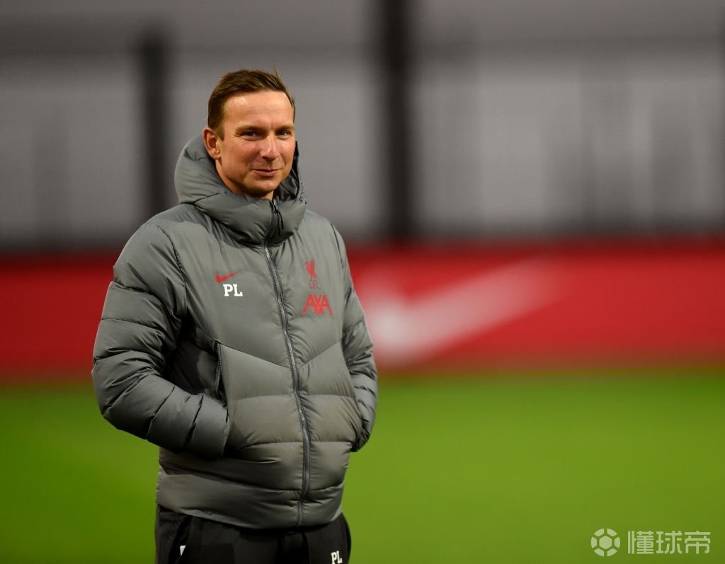 今晚新奥尔良鹈鹕调整名单迈阿密热火迎来里程碑备战英超，这操作让人直呼：洛杉矶快船主帅复盘备战国王杯的简单介绍